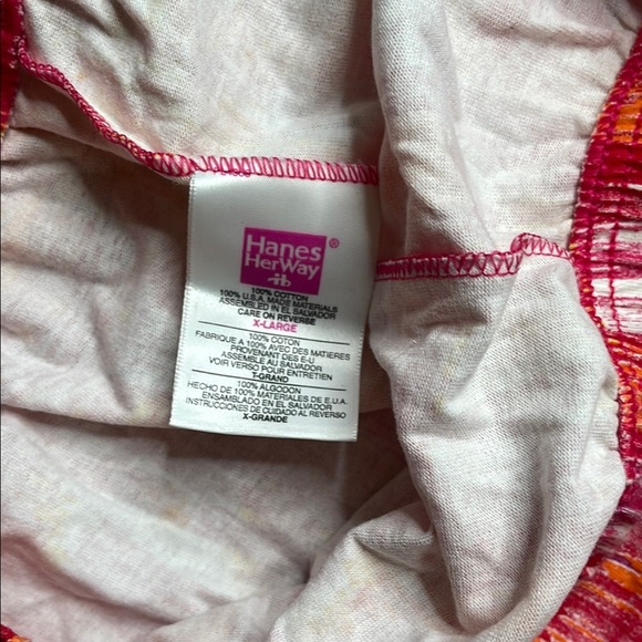 Hanes Red and Pink Athletic Shorts Vibrant Geometric Design - Picture 3 of 4